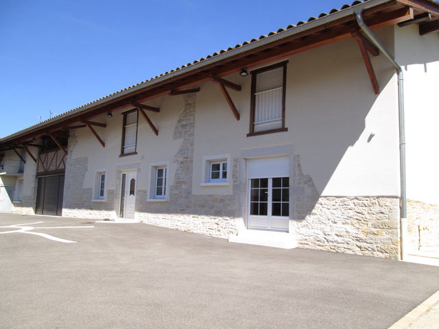 rénovation par ravalement de façade sur ferme bressane par Jentellet